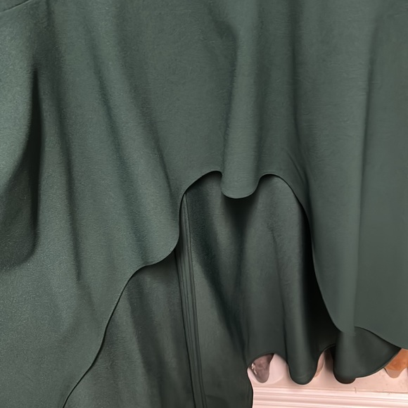 Calvin Klein - Picture 3 of 4